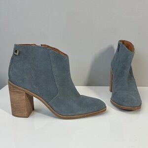 Lucky Brand Pellyon Western Booties Slate Gray Suede LeatherBlock Heels Size 8.5